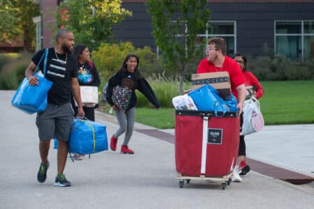 Struggling to get involved in your first few weeks on campus? You're not  alone, according to some upperclassmen – The Louisville Cardinal